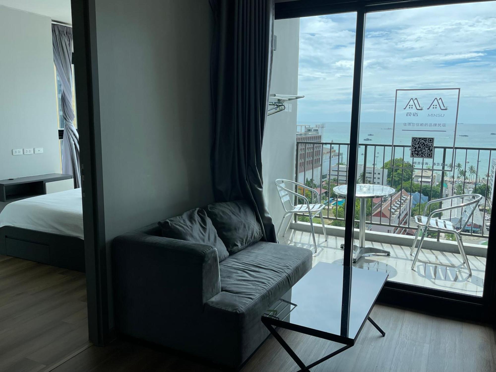 The Base Pattaya By Feng Apartman Kültér fotó