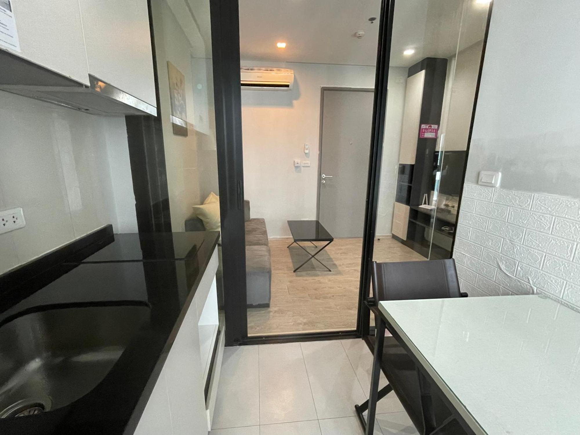 The Base Pattaya By Feng Apartman Kültér fotó